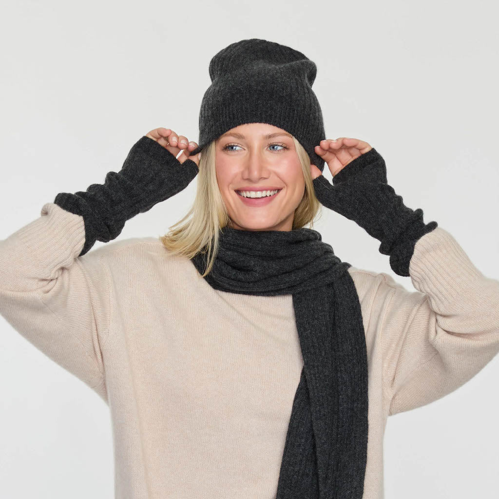 ESSENTIAL RIBBED HAT - Image 5