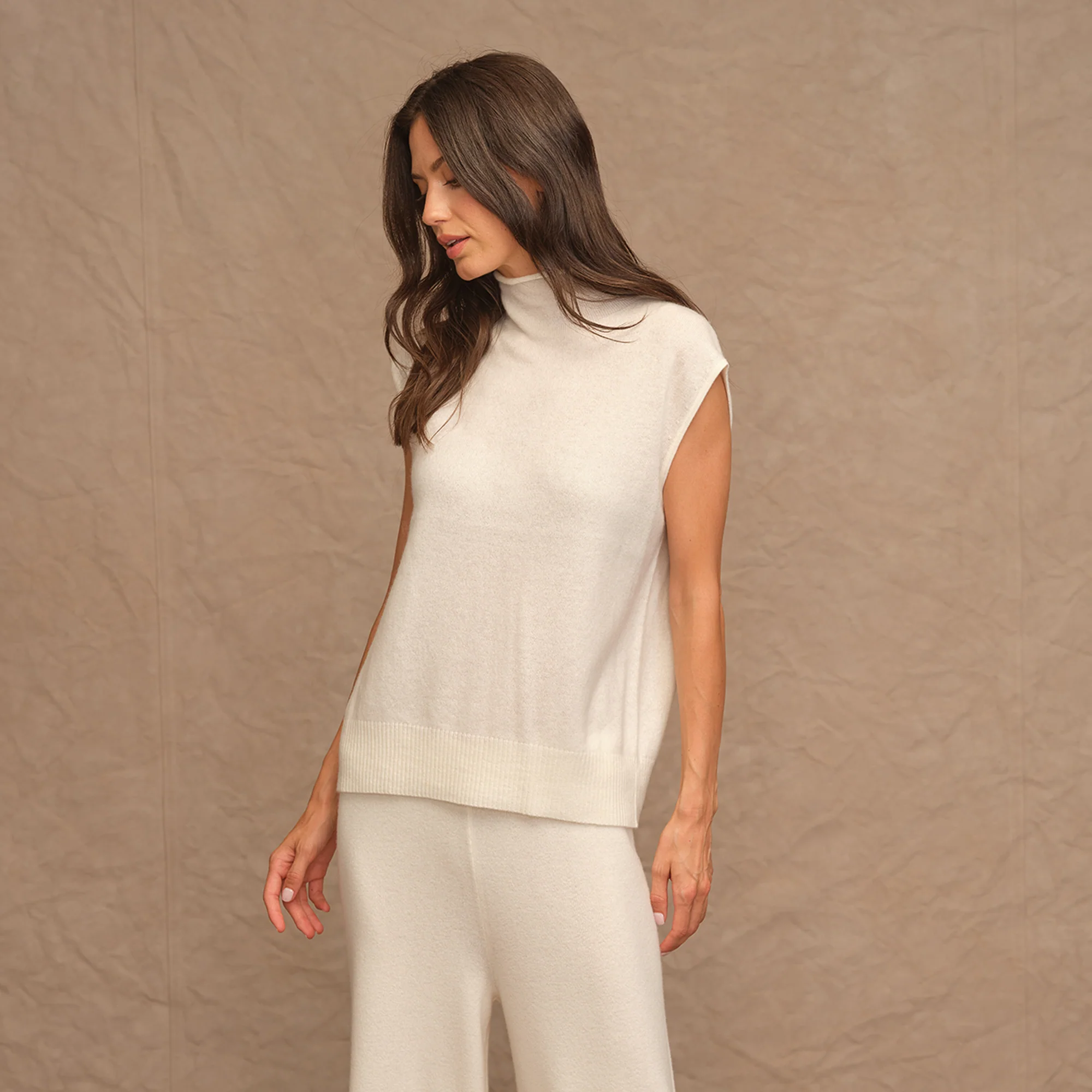 EXTENDED SHOULDER MOCK TANK - Image 3