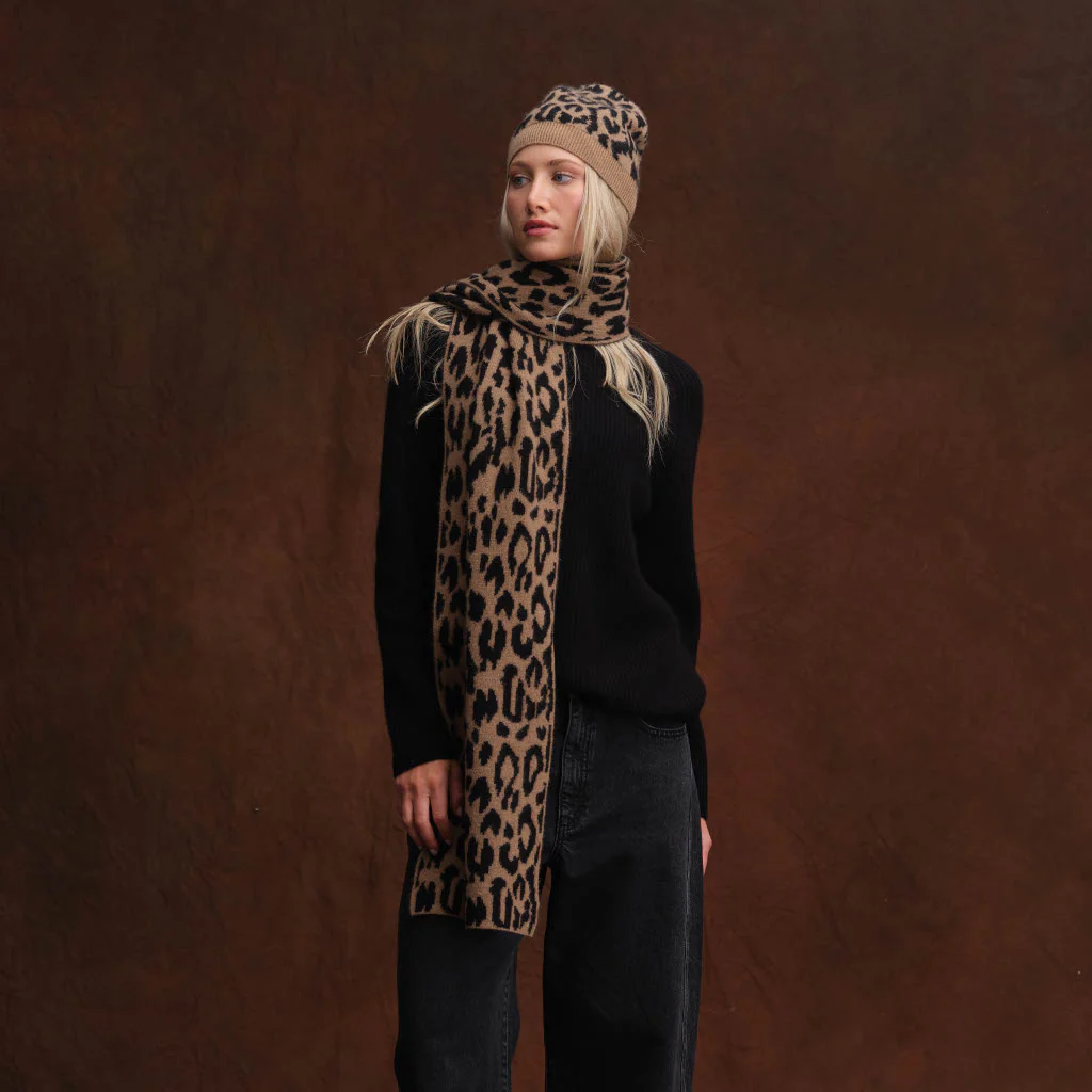 LEOPARD SCARF