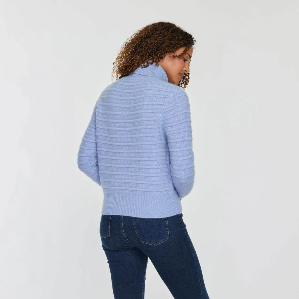 LUXE TEXTURED TURTLENECK - Image 3