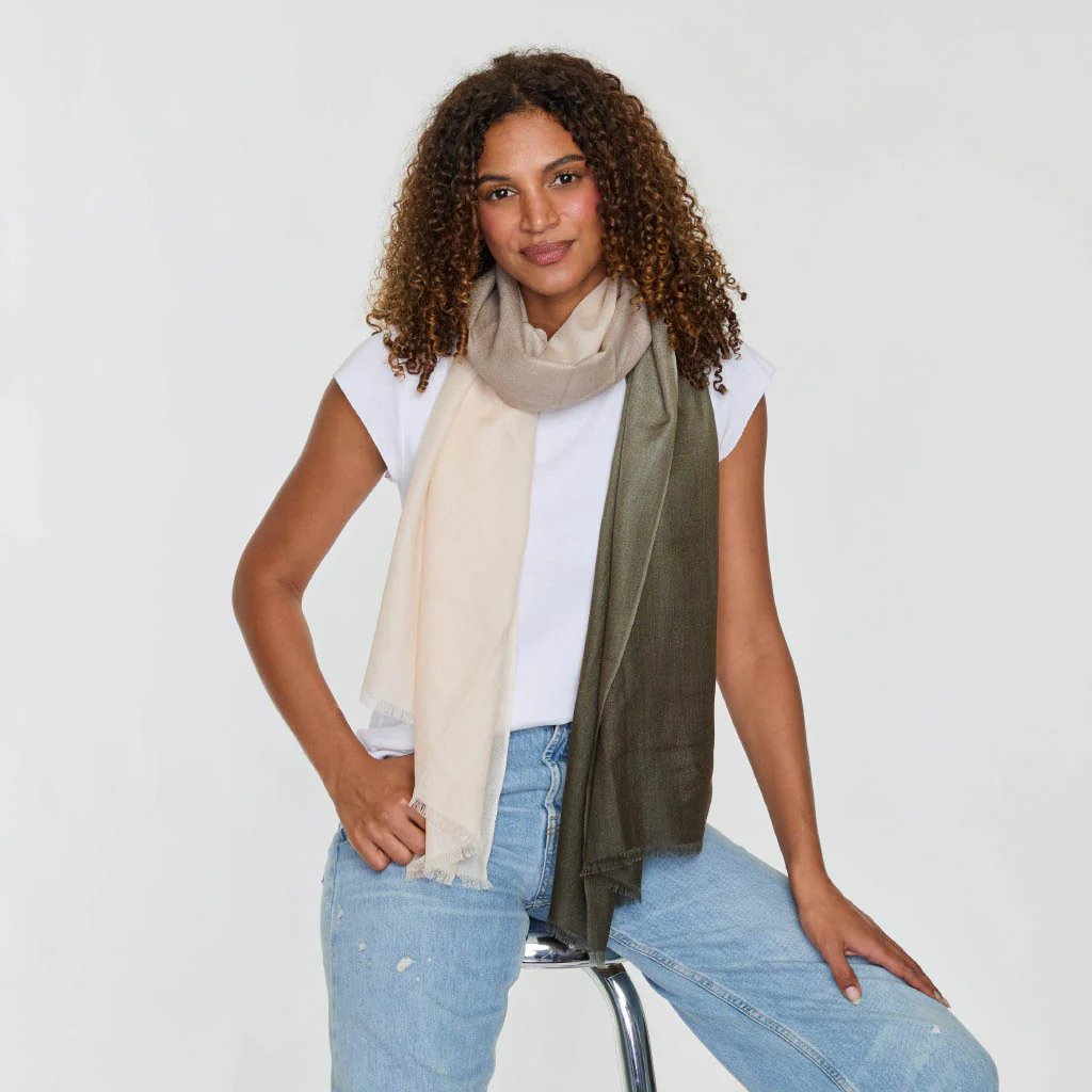 OMBRE FEATHERWEIGHT SCARF - Image 2