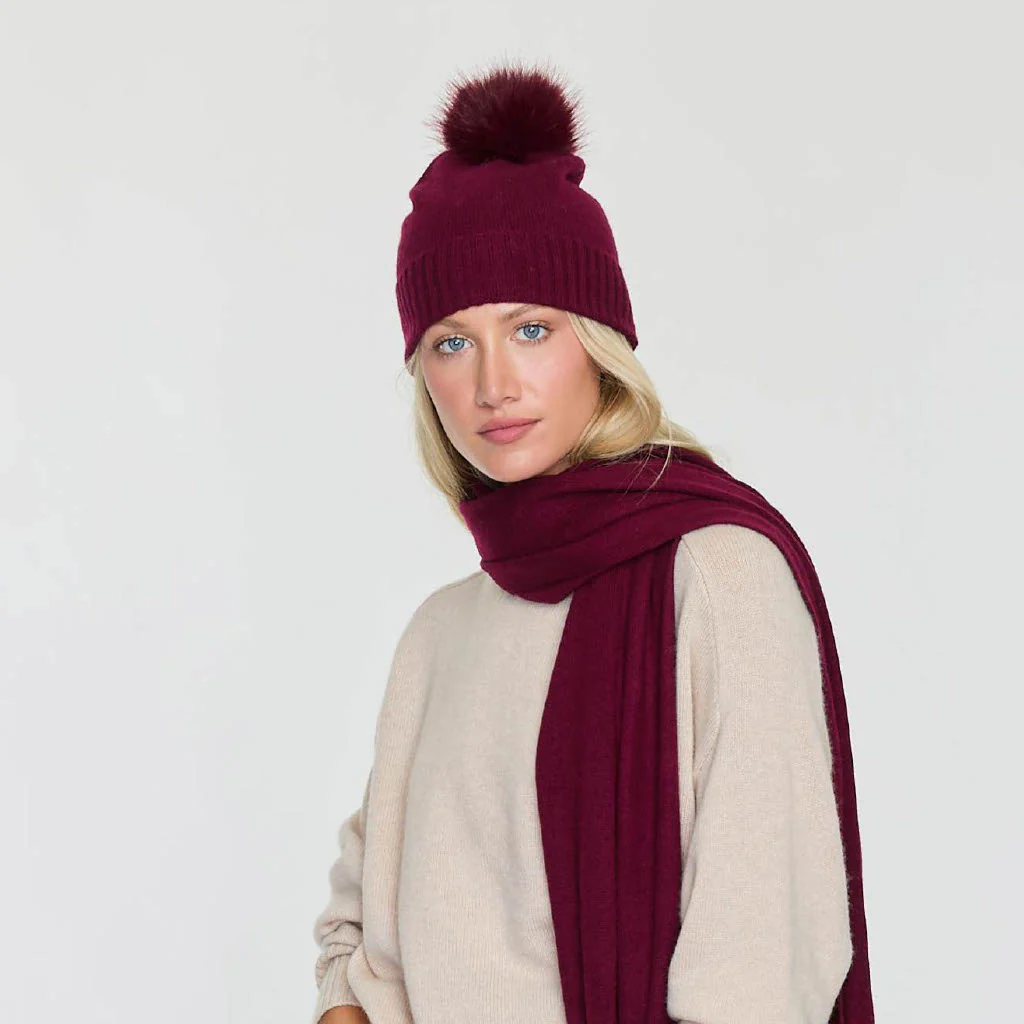 POM POM HAT