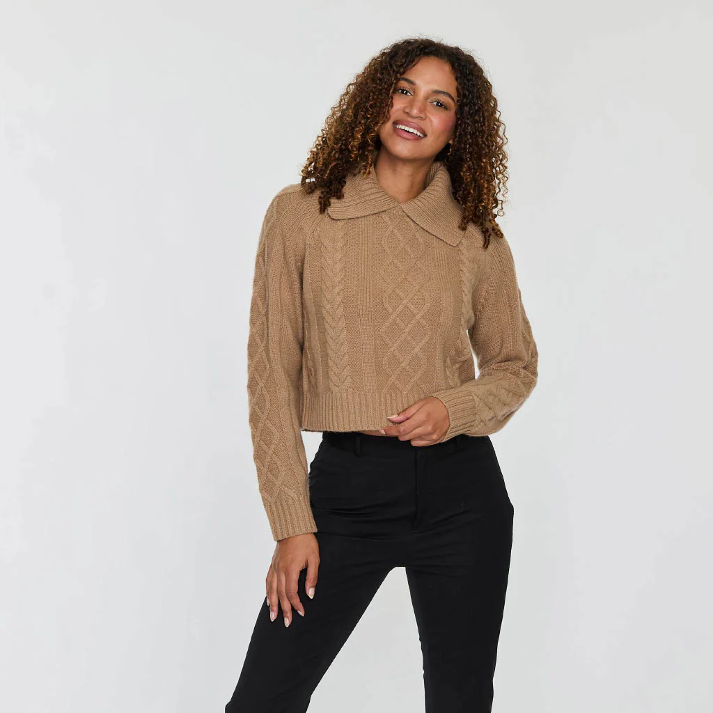 REMOVABLE COLLAR CABLE CROP POLO