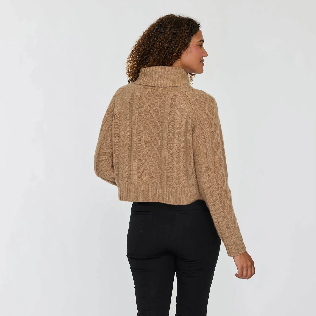 REMOVABLE COLLAR CABLE CROP POLO - Image 2