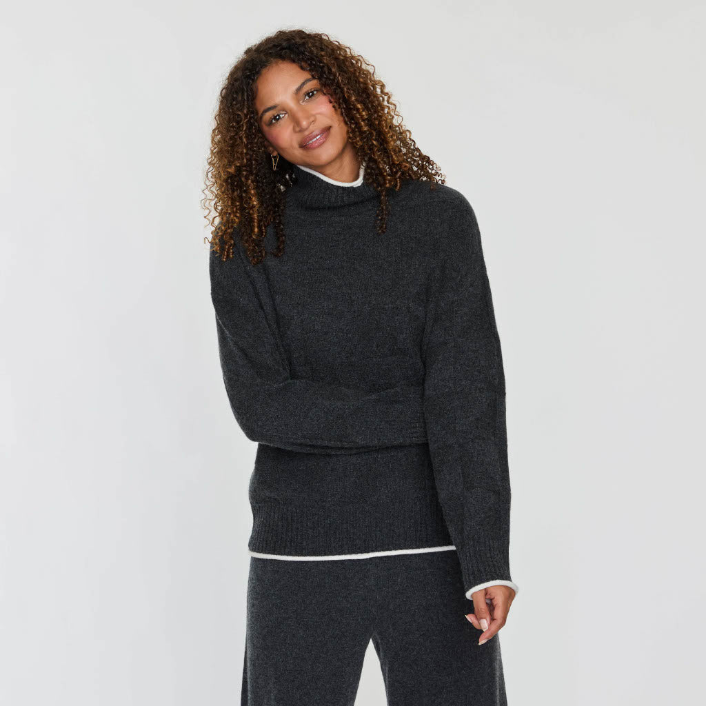 TIPPED MOCKNECK