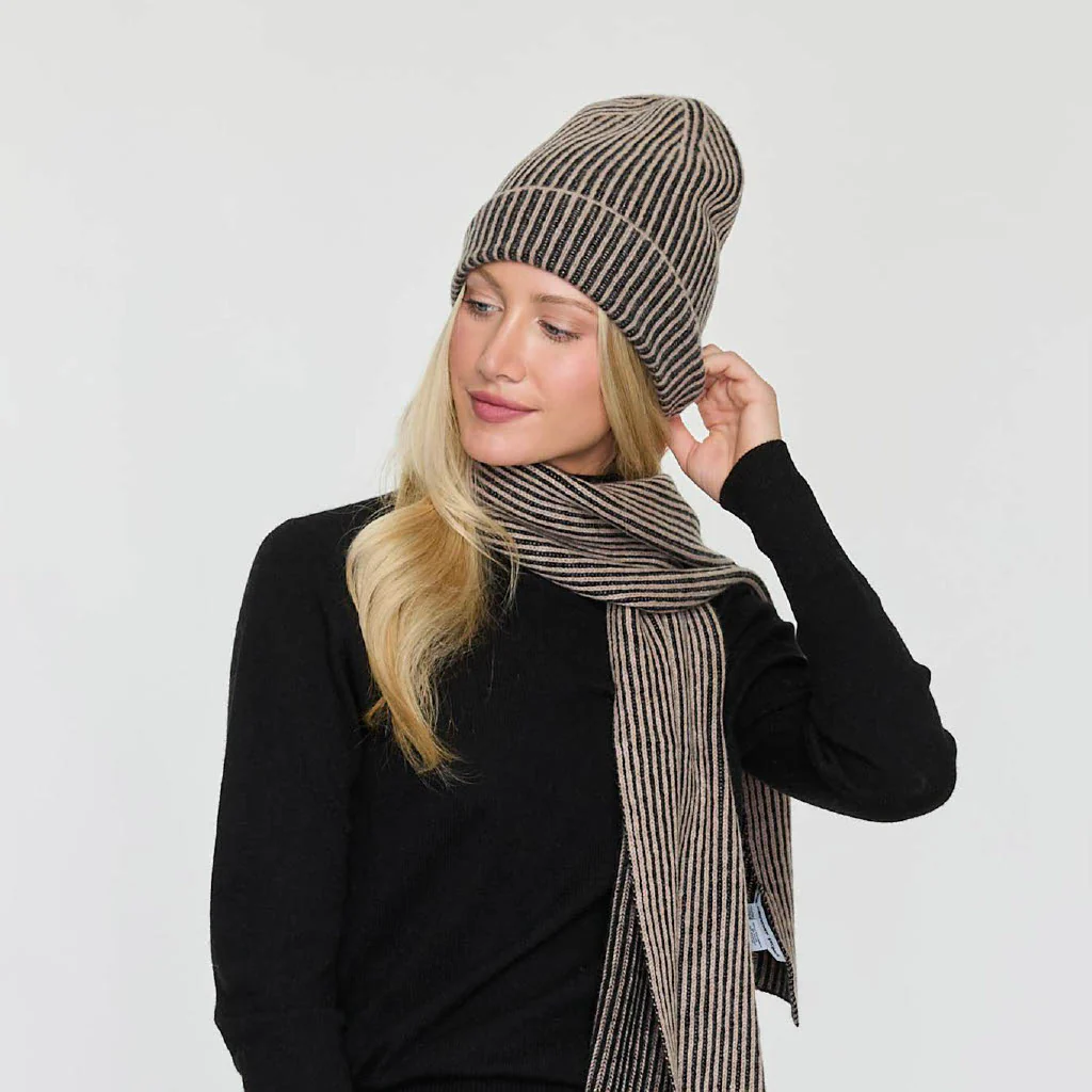 TWO TONE RIBBED HAT